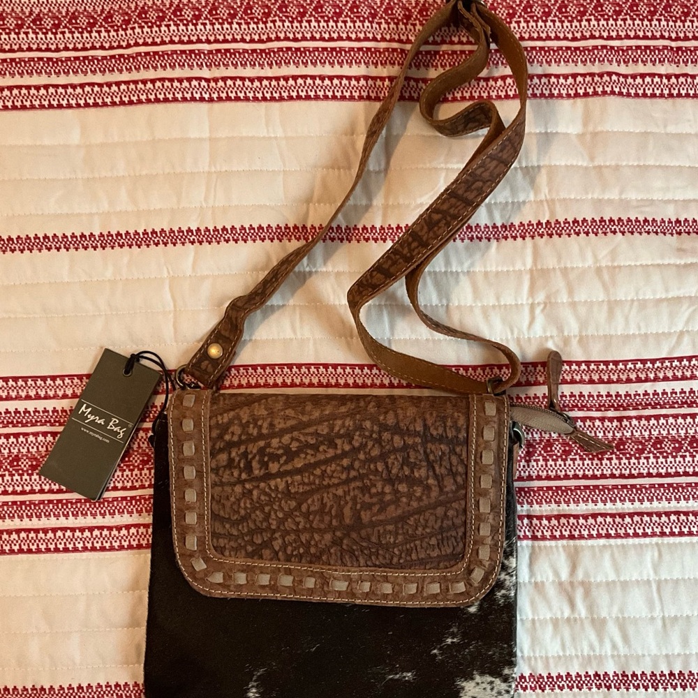 Myra Bag Crossbody